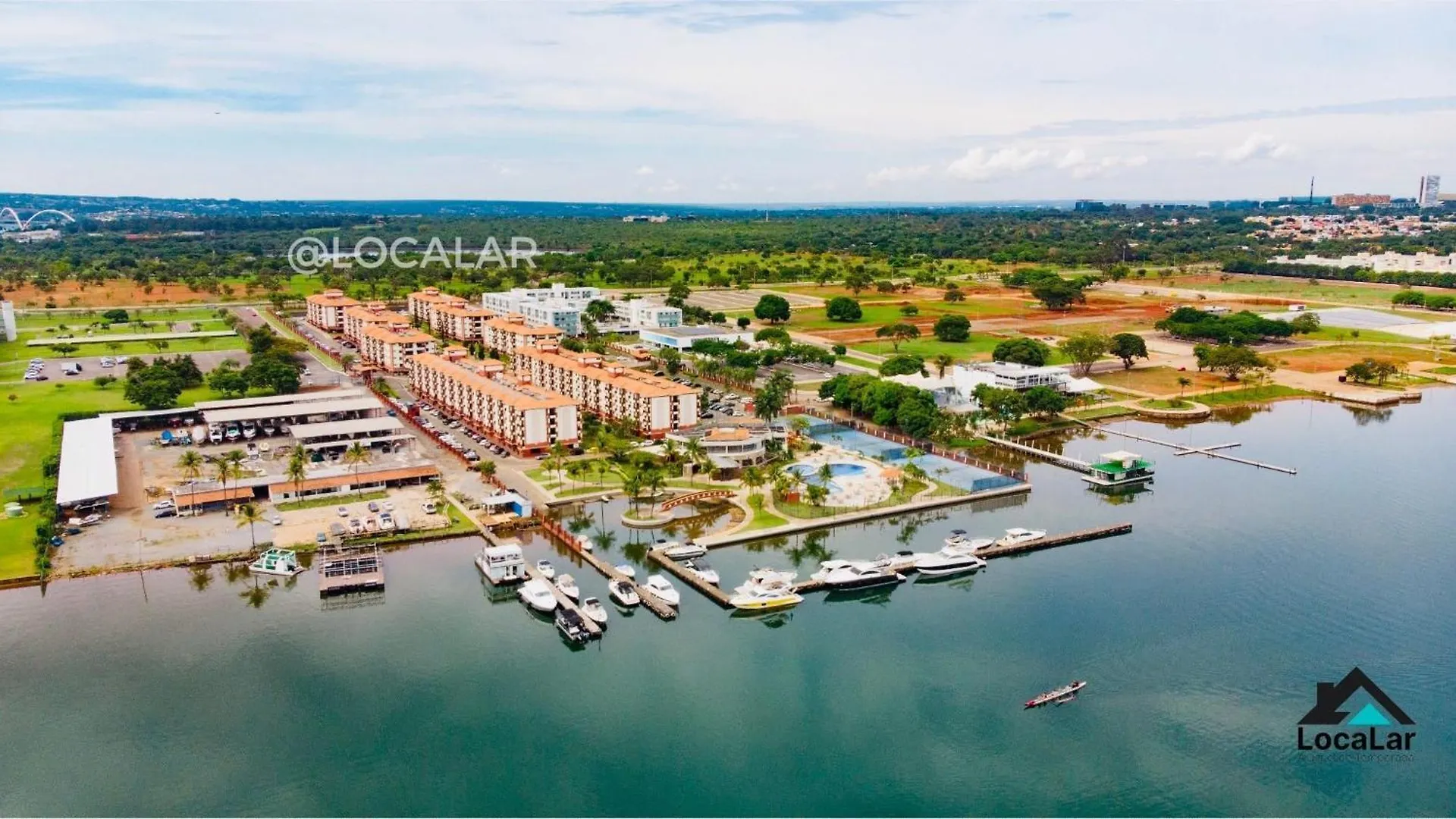 Flat Beira Lago No Centro De Bsb Brasilia Brazil